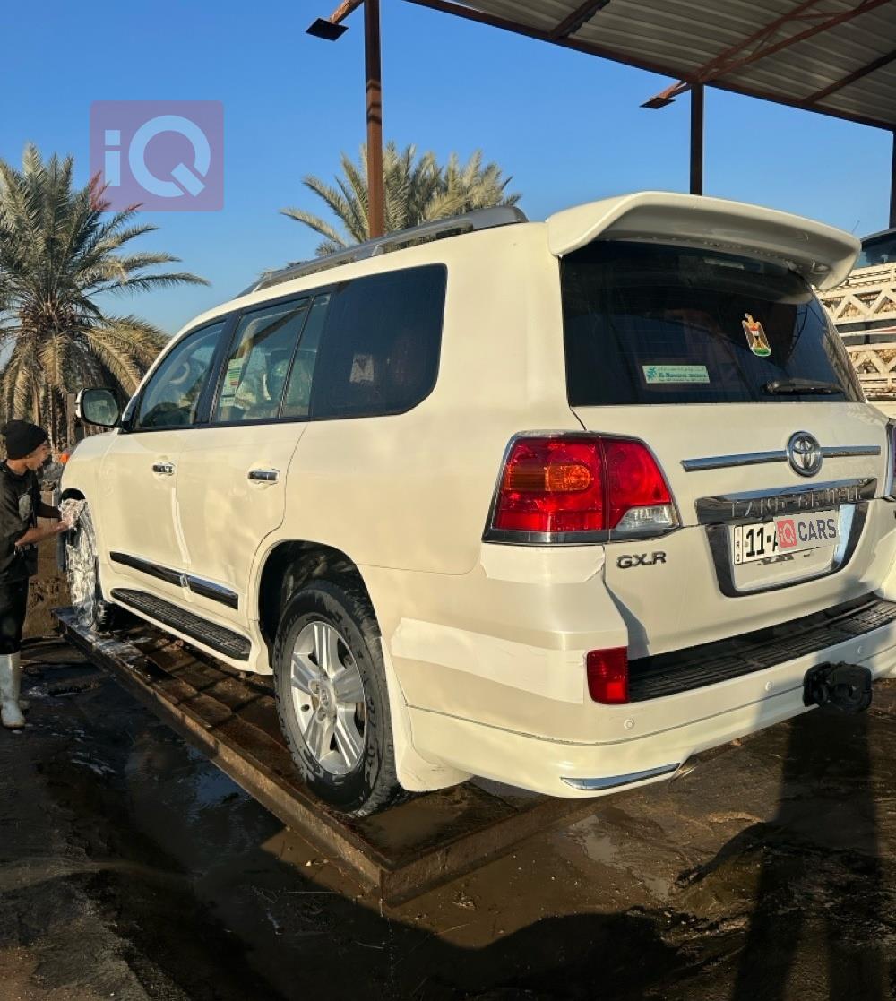 تويوتا لاندكروزر